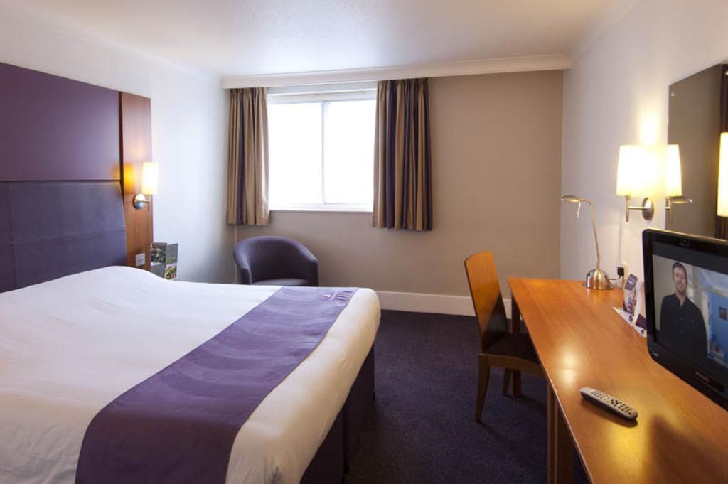 Premier Inn Sittingbourne Kent Habitación foto