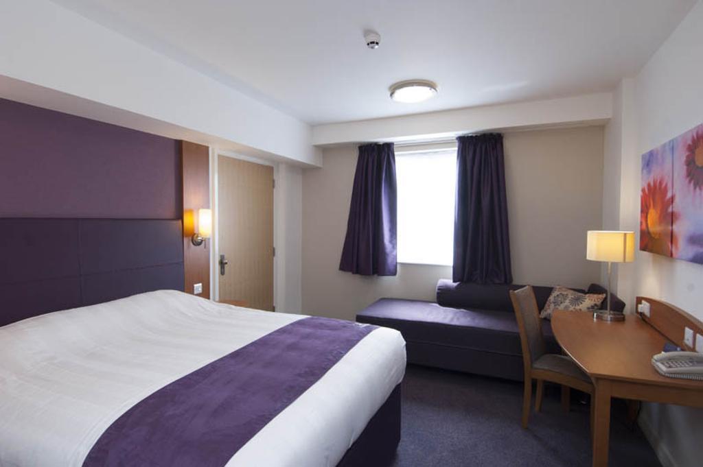 Premier Inn Sittingbourne Kent Habitación foto