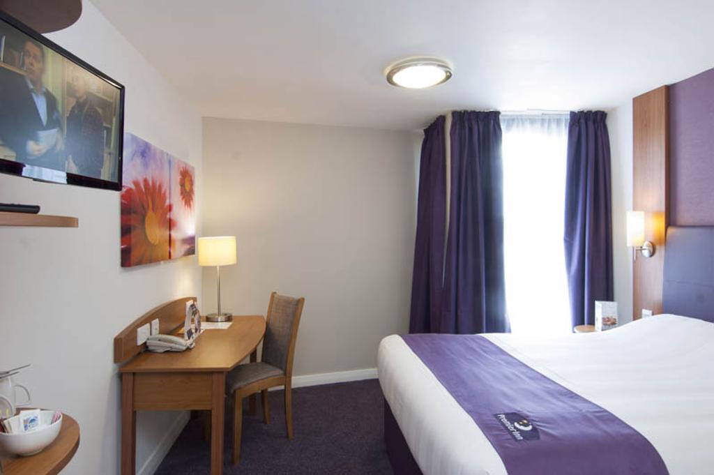Premier Inn Sittingbourne Kent Habitación foto