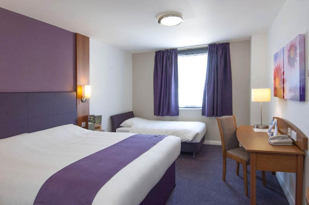 Premier Inn Sittingbourne Kent Habitación foto